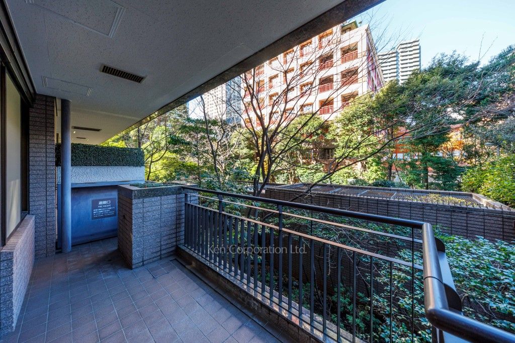 城山トラストコートの写真 バルコニー