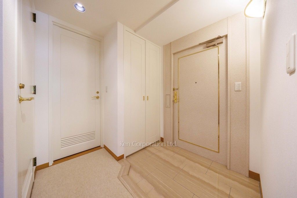 城山トラストコートの写真 玄関