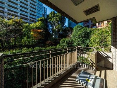 城山トラストコートの写真 バルコニー