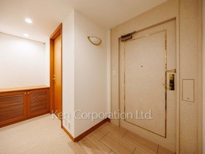 城山トラストコートの写真 玄関