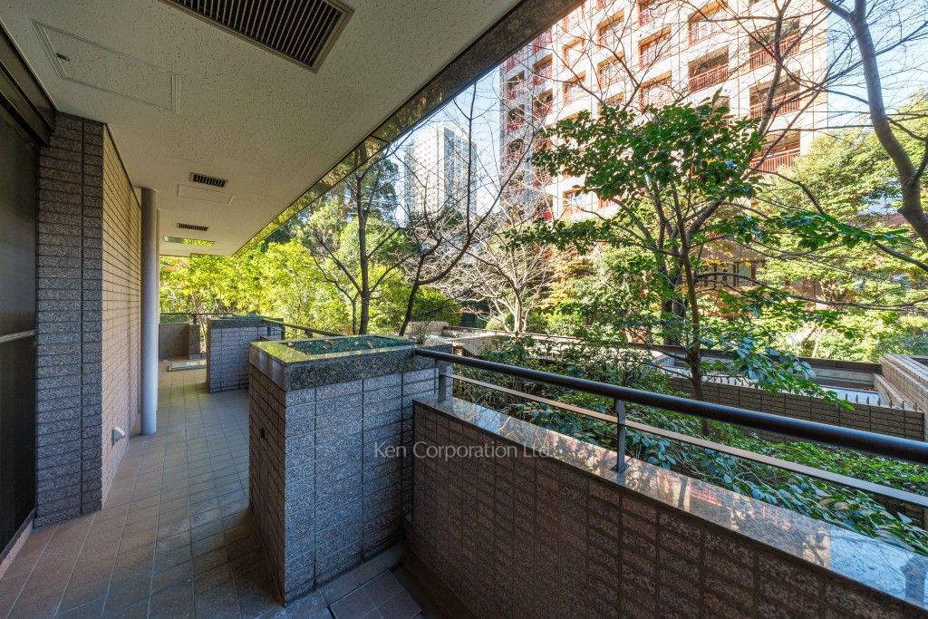 城山トラストコートの写真 バルコニー