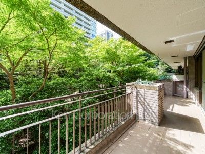 城山トラストコートの写真 バルコニー
