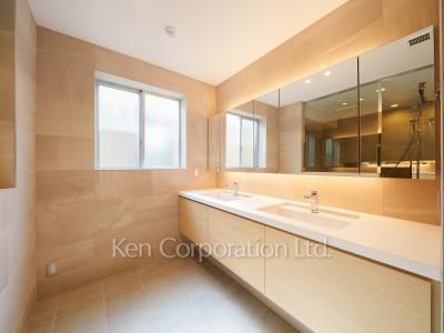 パウダールーム