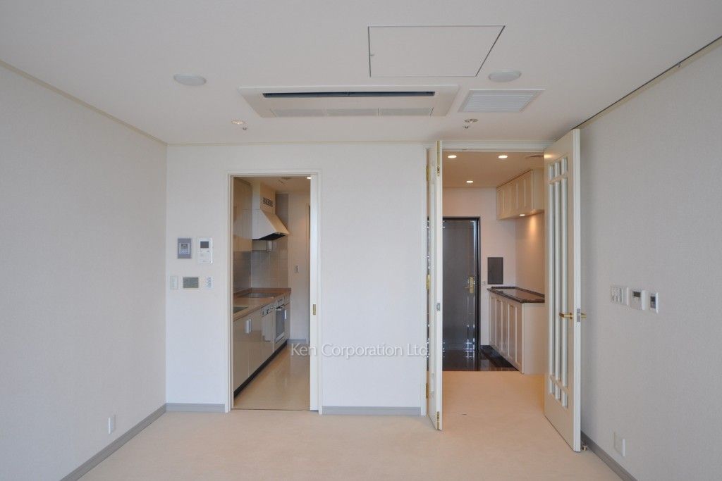 グリーンパーク赤坂の写真 リビングダイニング