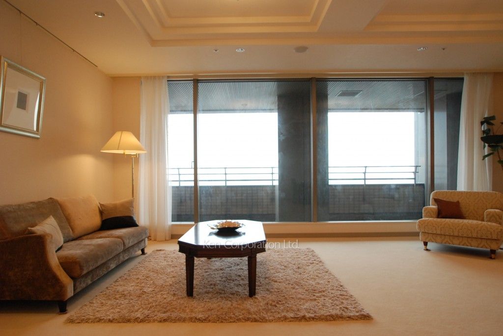 グリーンパーク赤坂の写真 リビングダイニング