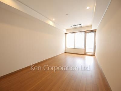 マスターベッドルーム