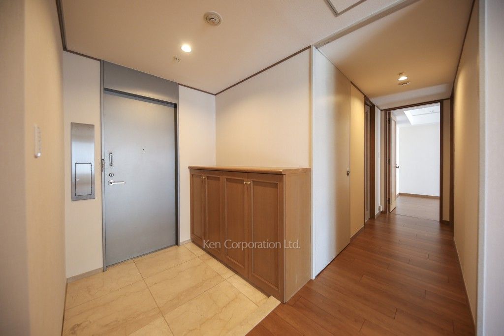 青葉六本木レジデンスの写真 玄関