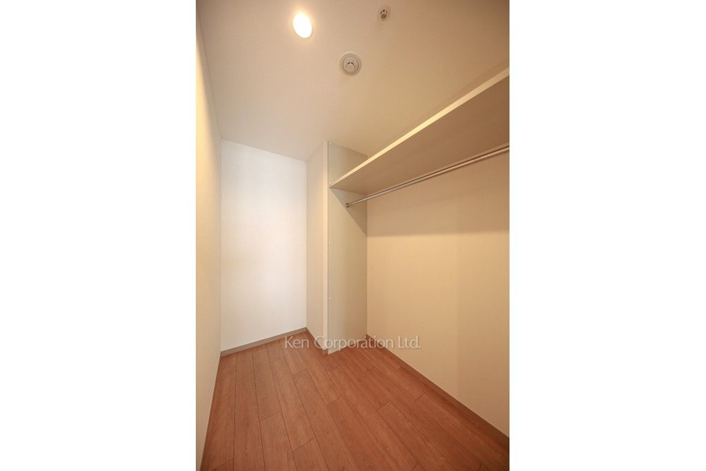 青葉六本木レジデンスの写真 ウォークインクローゼット