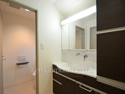 参宮橋マンションの写真 パウダールーム ※3階の同じ間取タイプを撮影。仕様が異なることがあります。