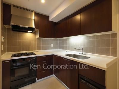 キッチン ※7階の同じ間取タイプを撮影。仕様が異なることがあります。