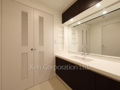 パウダールーム ※7階の同じ間取タイプを撮影。仕様が異なることがあります。