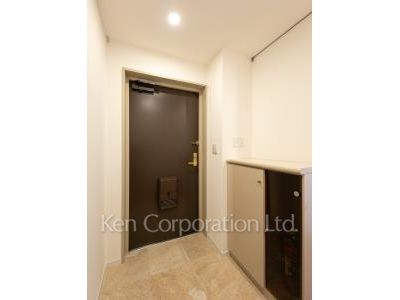 六本木ファーストプラザの写真 玄関 ※18階の同じ間取タイプを撮影。仕様が異なることがあります。