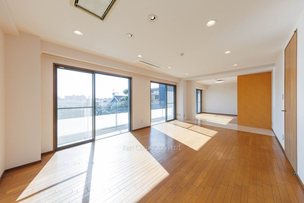 ディプロマット緑ヶ丘の写真 居室（LDなど）