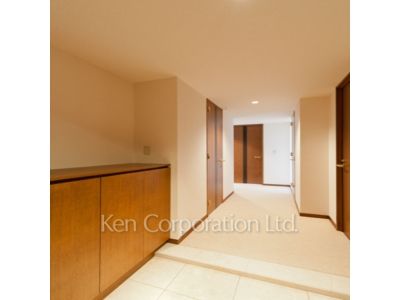 玄関 ※写真・画像は実際と異なる場合がございます。部屋写真は同一タイプのものです。（ただし、画像中にタイプ名の記載がある場合はその記載内容を優先します。）