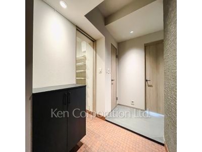 恵比寿ガーデンテラス弐番館の写真 玄関 ※写真・画像は実際と異なる場合がございます。部屋写真は同一タイプのものです。（ただし、画像中にタイプ名の記載がある場合はその記載内容を優先します。）