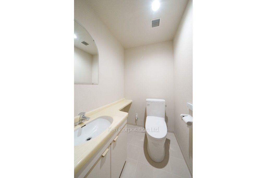 ShibauraCrystal 品川レジデンスの写真 トイレ