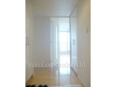 リバーポイントタワーの写真 玄関 ※写真・画像は実際と異なる場合がございます。部屋写真は同一タイプのものです。（ただし、画像中にタイプ名の記載がある場合はその記載内容を優先します。）