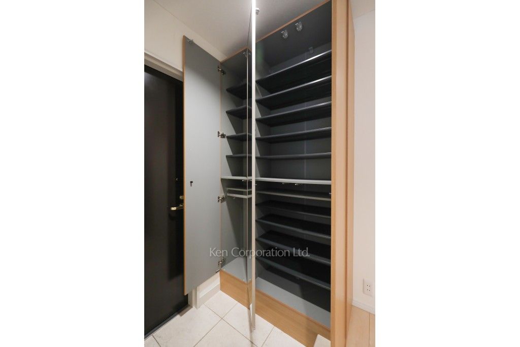 ニチレイ東銀座レジデンスの写真 シューズクローゼット ※22階の同じ間取タイプを撮影。仕様が異なることがあります。