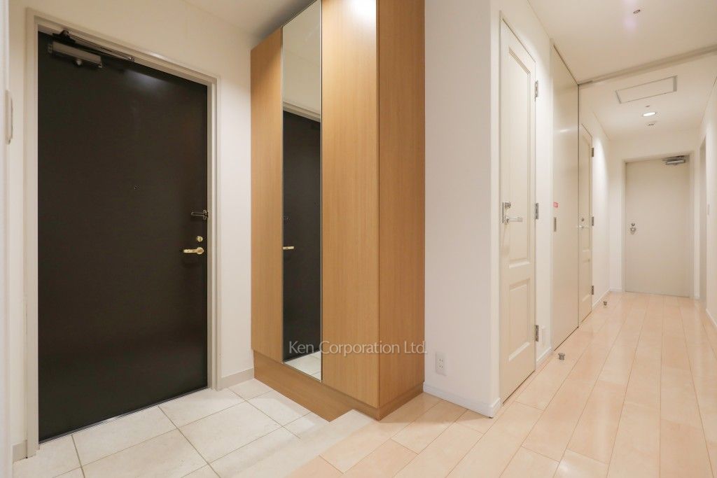 ニチレイ東銀座レジデンスの写真 玄関 ※22階の同じ間取タイプを撮影。仕様が異なることがあります。