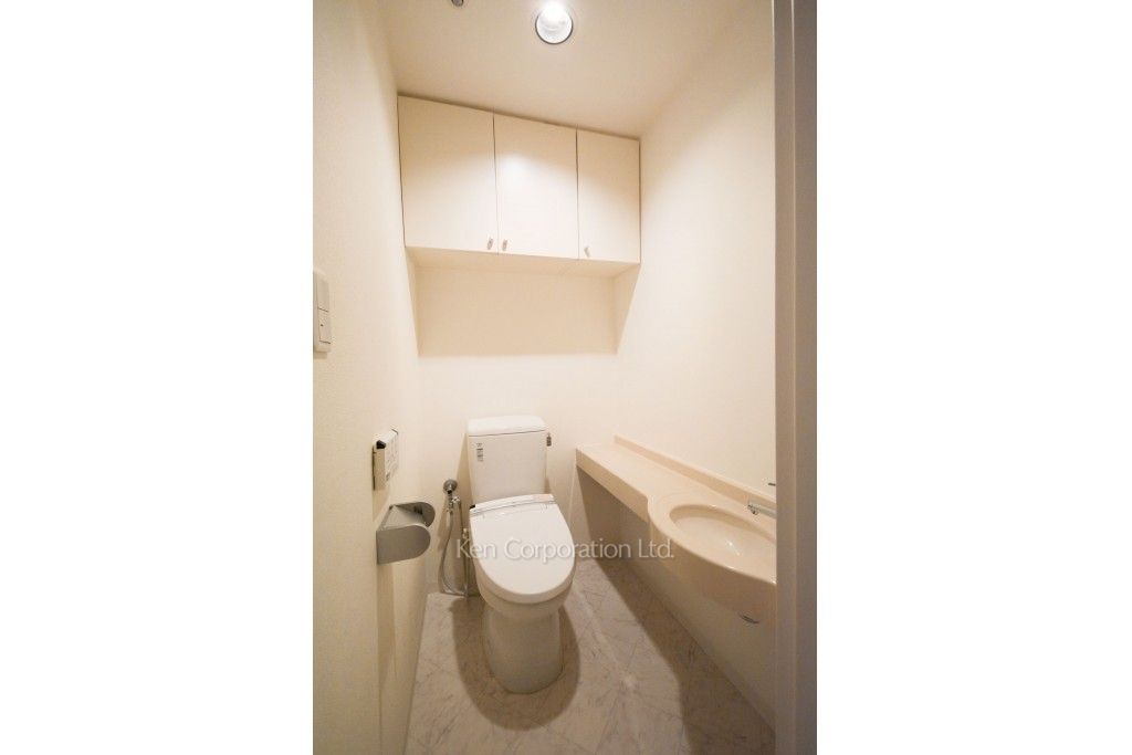 トイレ ※21階の同じ間取タイプを撮影。仕様が異なることがあります。（18階・2LDK）  ※写真の無断転載禁止