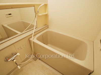 日本橋箱崎シティハイツの写真 バスルーム ※2階の同じ間取タイプを撮影。仕様が異なることがあります。