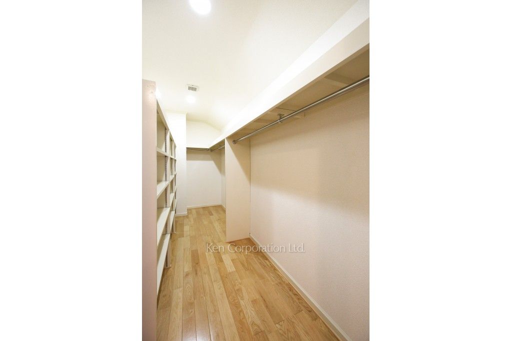 ガーデン鉢山の写真 ウォークインクローゼット