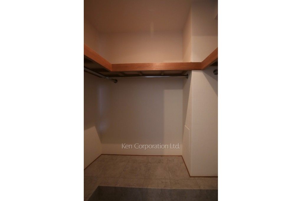 サヴァリン市ヶ谷の写真 ウォークインクローゼット