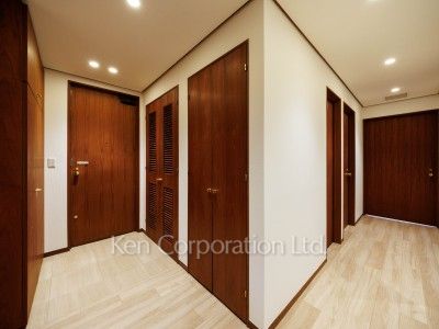 アルファエイト南青山の写真 玄関