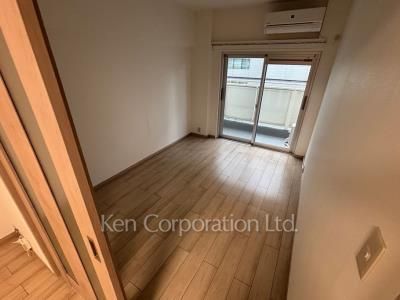 マスターベッドルーム