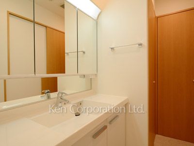 千代田ファーストハイツの写真 パウダールーム ※15階の同じ間取タイプを撮影。仕様が異なることがあります。