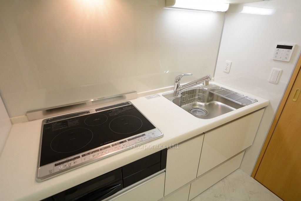 千代田ファーストハイツの写真 キッチン ※15階の同じ間取タイプを撮影。仕様が異なることがあります。