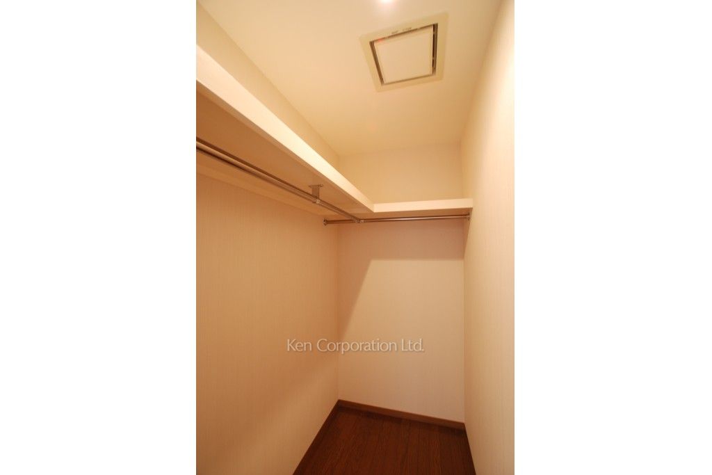 パラシオ青山の写真 ウォークインクローゼット