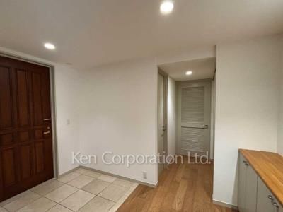 ルグラン三番町の写真 玄関