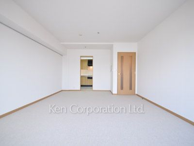 パーク・アヴェニュー神南の写真 リビングダイニング