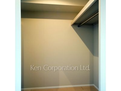 パーク・アヴェニュー神南の写真 クローゼット等 ※写真・画像は実際と異なる場合がございます。部屋写真は同一タイプのものです。（ただし、画像中にタイプ名の記載がある場合はその記載内容を優先します。）