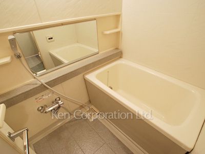 代官山ハイツの写真 バスルーム ※4階の同じ間取タイプを撮影。仕様が異なることがあります。