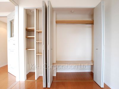 代官山ハイツの写真 クローゼット ※4階の同じ間取タイプを撮影。仕様が異なることがあります。