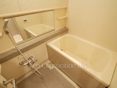 代官山ハイツの写真 バスルーム ※8階の同じ間取タイプを撮影。仕様が異なることがあります。