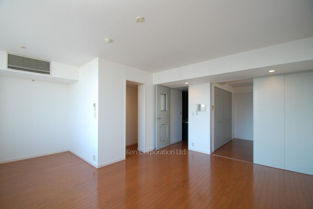 代官山ハイツの写真 リビングダイニング ※8階の同じ間取タイプを撮影。仕様が異なることがあります。