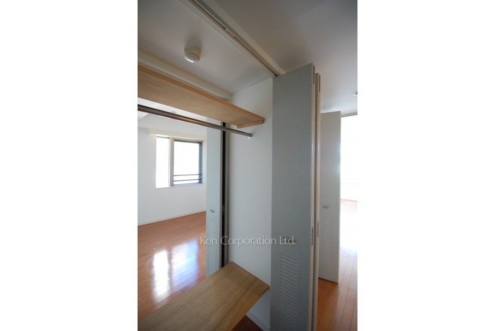 代官山ハイツの写真 クローゼット ※8階の同じ間取タイプを撮影。仕様が異なることがあります。