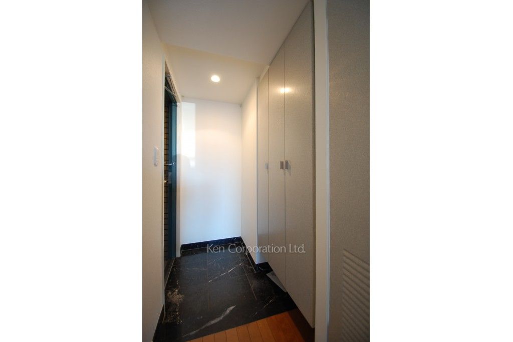 代官山ハイツの写真 玄関 ※8階の同じ間取タイプを撮影。仕様が異なることがあります。