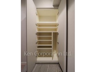 NK青山ホームズの写真 シューズクローゼット