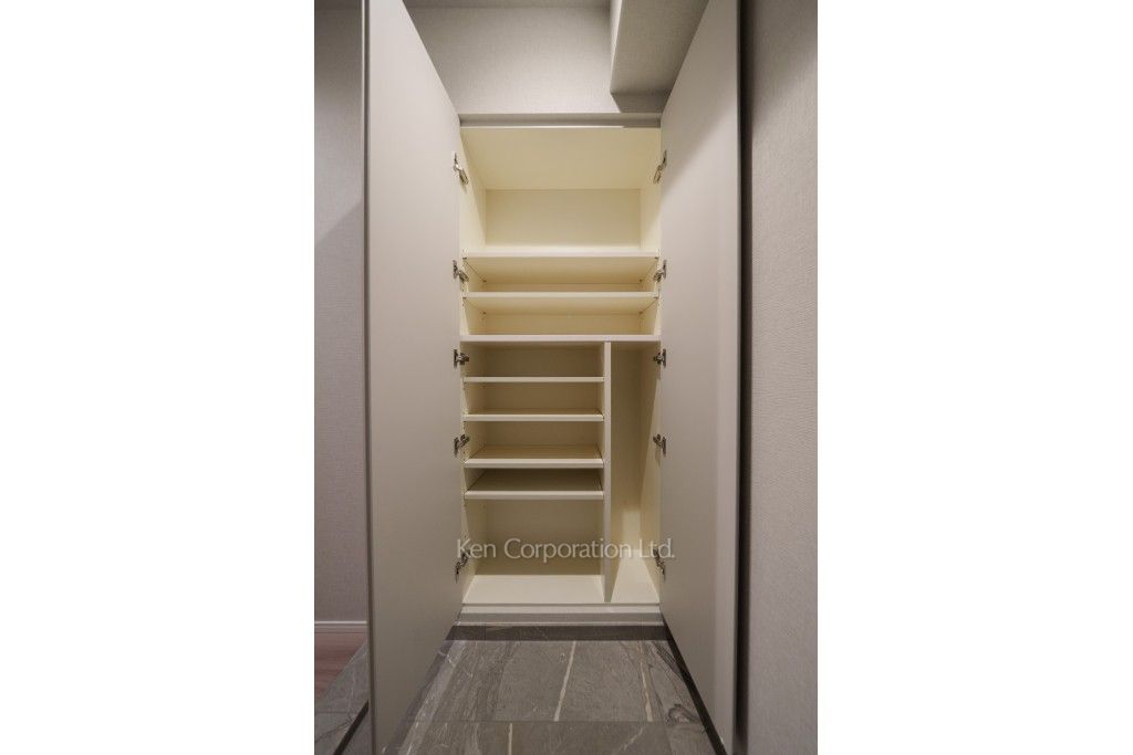 NK青山ホームズの写真 シューズクローゼット