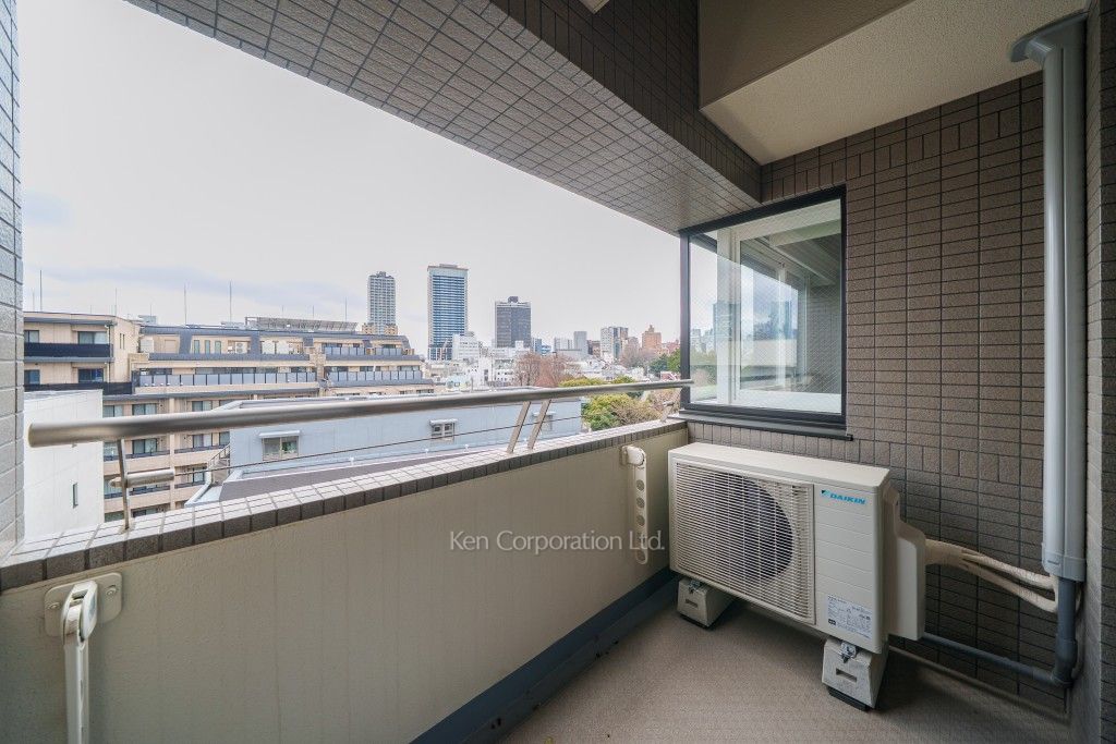 NK青山ホームズの写真 バルコニー