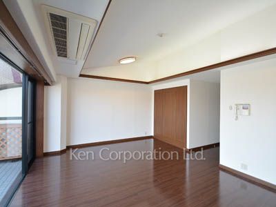 リビングダイニング ※7階の同じ間取タイプを撮影。仕様が異なることがあります。