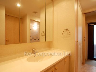 パウダールーム