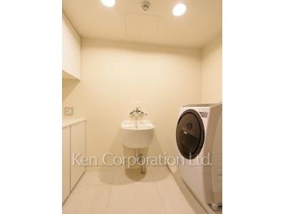 フォレストテラス松濤の写真 洗濯室