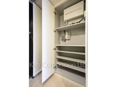 リバーポイントタワーの写真 シューズクローゼット