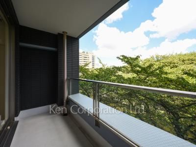 ハウス中目黒の写真 バルコニー