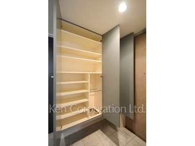 ハウス中目黒の写真 シューズクローゼット